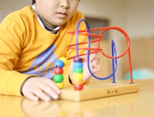 おもちゃを使った支援